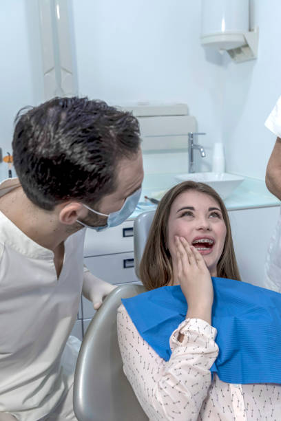 Best Weekend Emergency Dentist in De Queen, AR